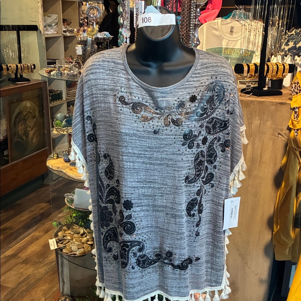 Gray Paisley Women's Top - Picture 2 of 5